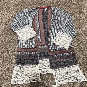 Xhilaration Navy, White & Rust Patterned Kimono